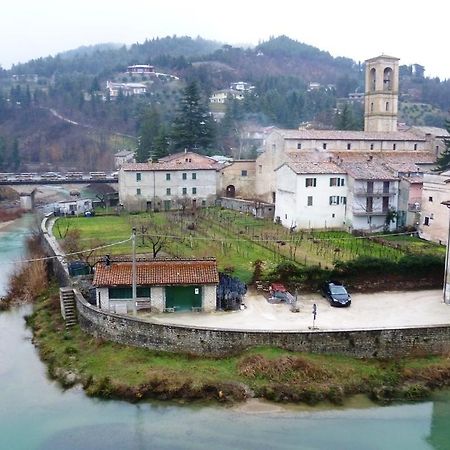 Hotel Santa Chiara SantʼAngelo in Vado Exteriör bild