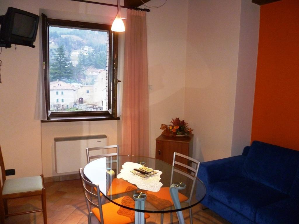 Hotel Santa Chiara SantʼAngelo in Vado Exteriör bild